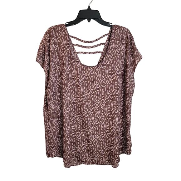 Torrid Pink Ikat Print Georgette Strappy Split Back Short Sleeve Top Sz 2X - Picture 1 of 9